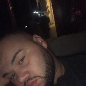 Meet your Posher, Zachary